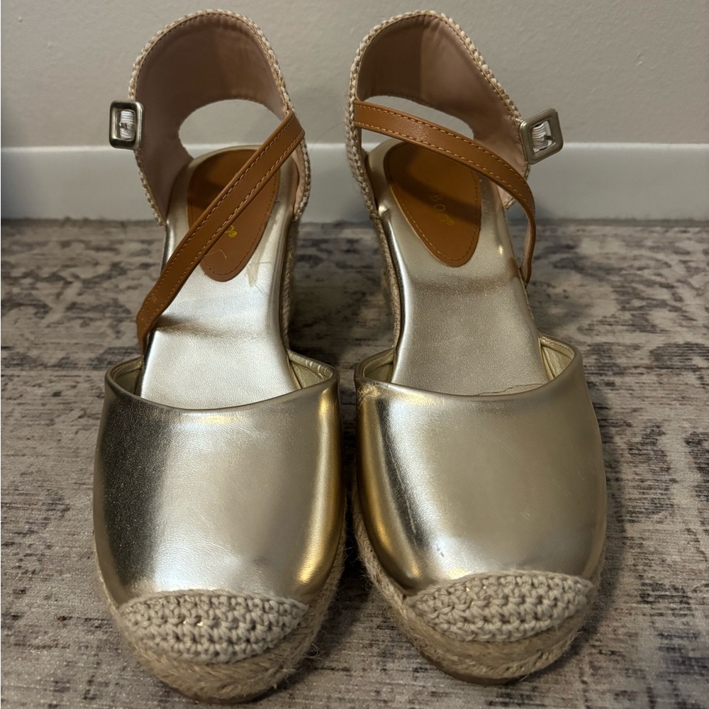 Bamboo Gold Wedges